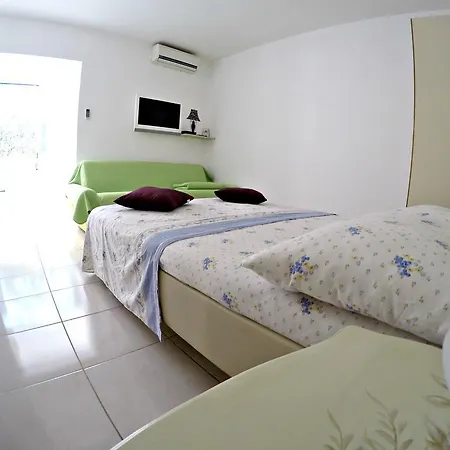 Vanja Apartment *