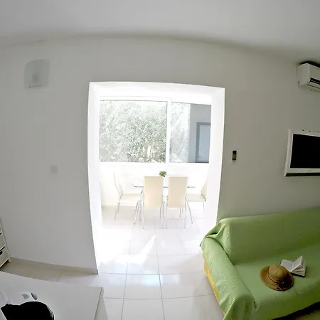 דירה Vanja אומיס