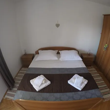 דירה Vanja אומיס