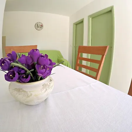 דירה Vanja אומיס